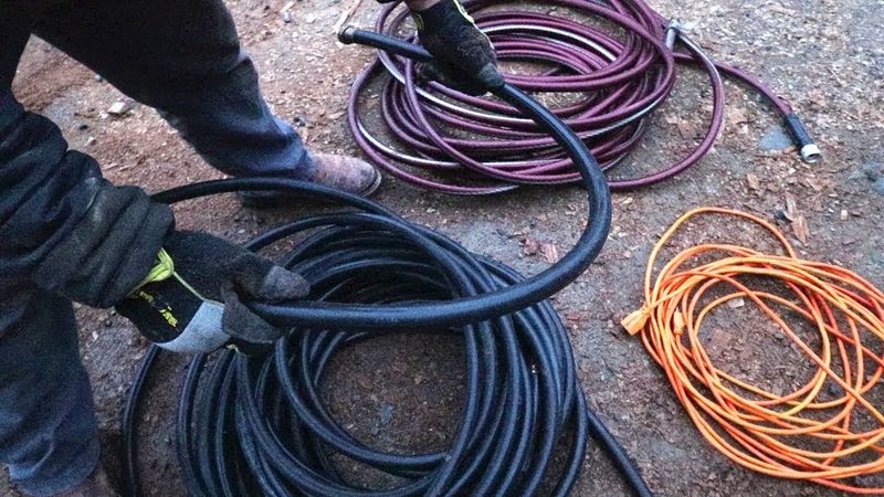 Untangling Hose Chaos – The hose always kinks at the worst moment.