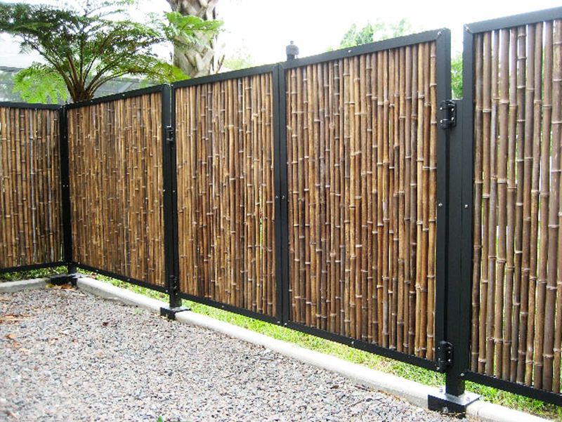 Privacy Screen with Bamboo