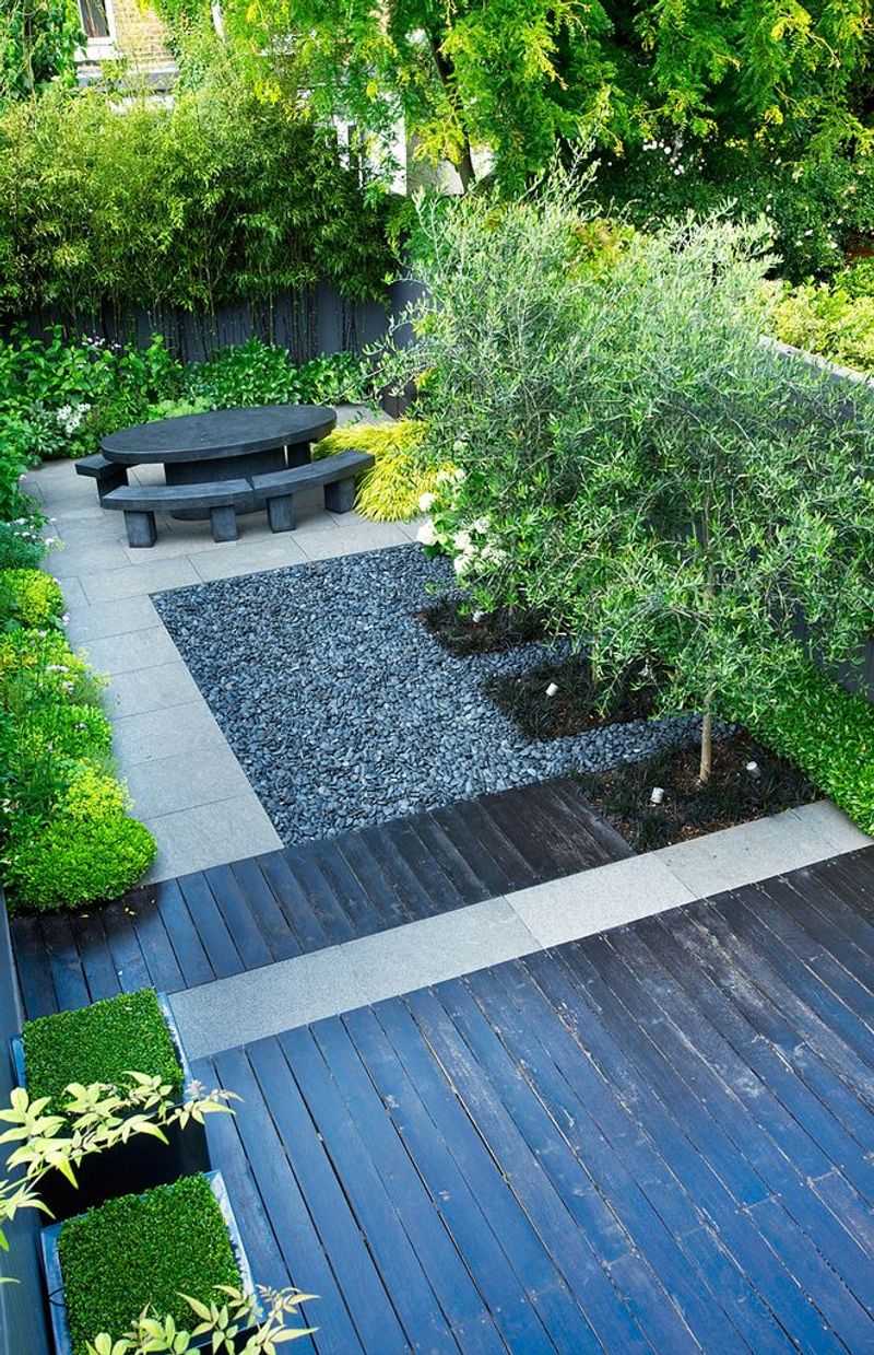 Dark-Colored Hardscaping
