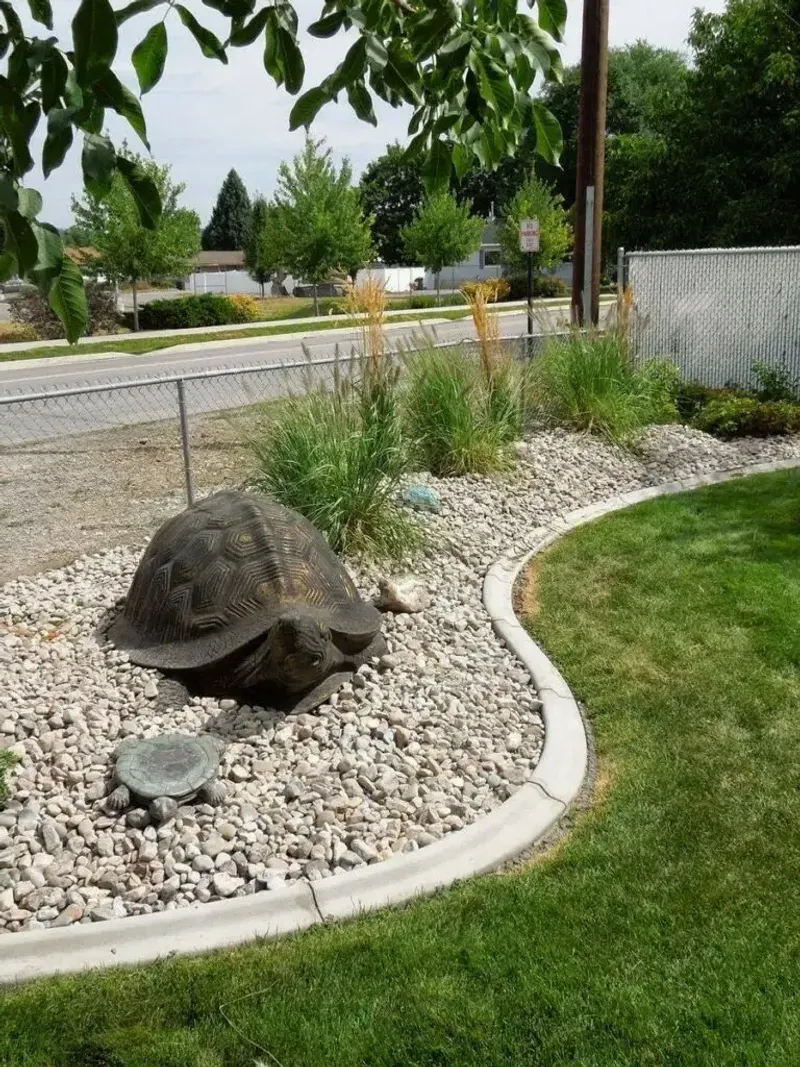 Failing to Maintain Lawn Edges