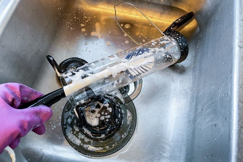 Maintain Clean Feeders