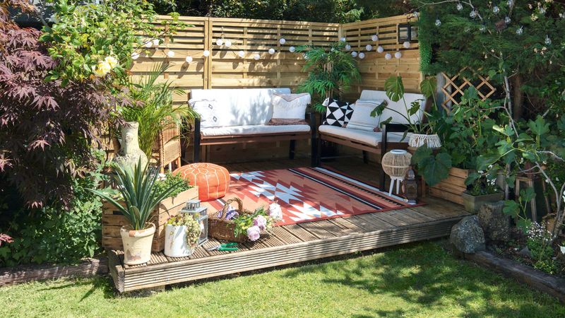 Stylish Garden Fencing