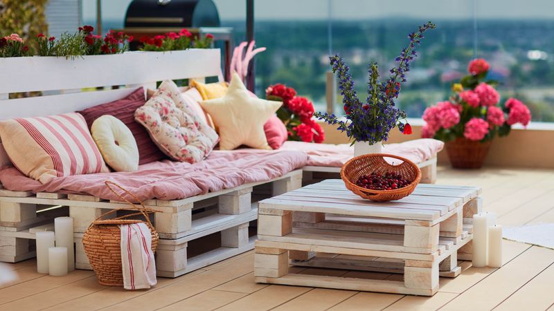 Creative Pallet Furniture