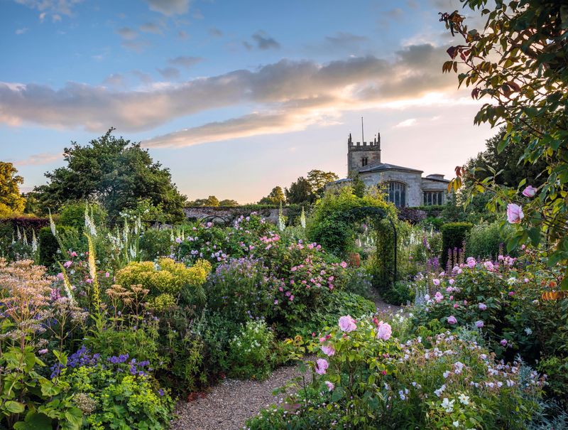 Coughton Court Rose Labyrinth – Warwickshire, England