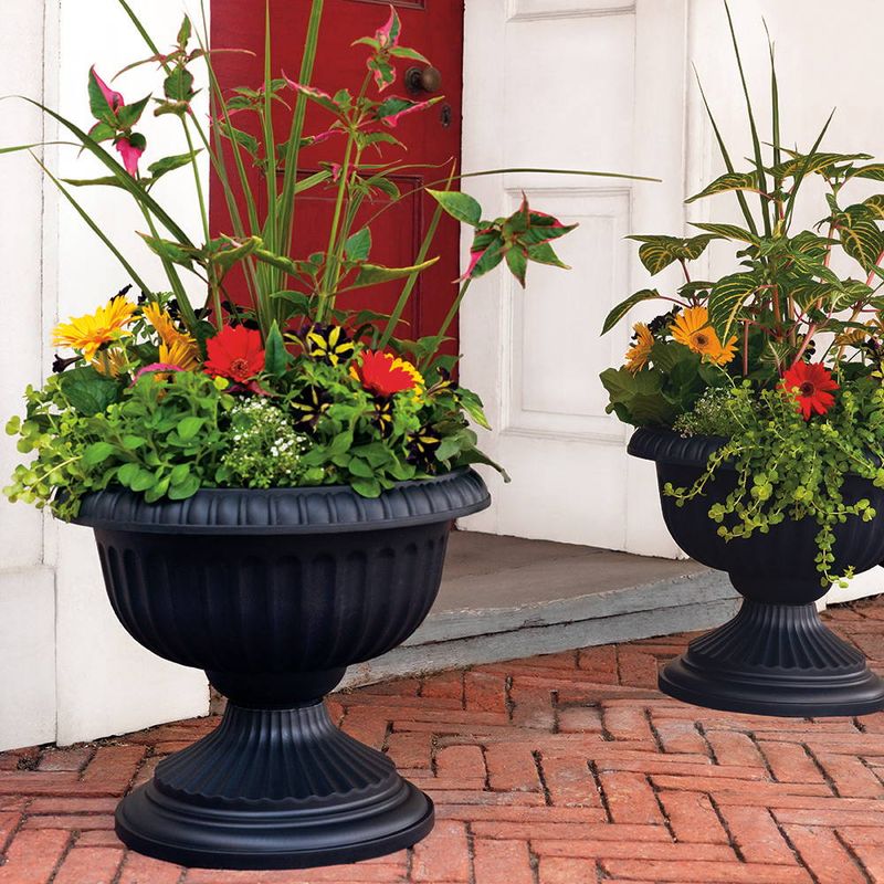Classic Ceramic Urns