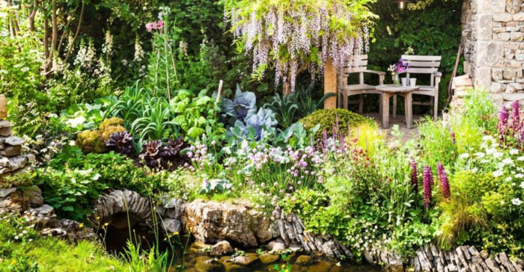 Tennessee’s Cottage-Style Gardening Revival Is Making a Big Comeback in 2025
