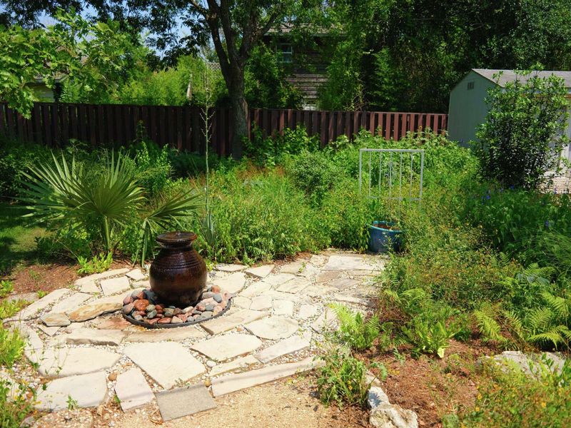 Create a layered fence-side refuge Create a layered fence-side refuge