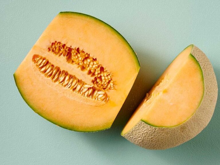 If Your Cantaloupe Fruit Tastes Bland and Watery This August, One Late-Season Watering Habit Usually Starts It