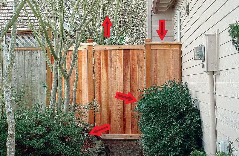 A fence can create a fire pathway to the house
