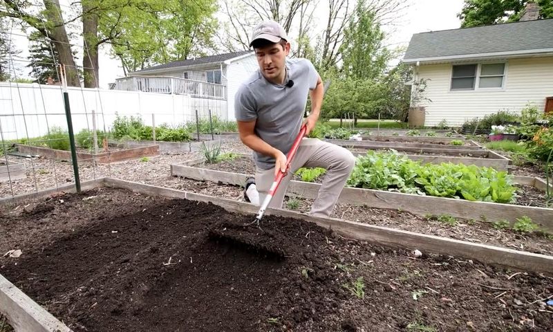 Improve compacted soil without relying on a sand shortcut