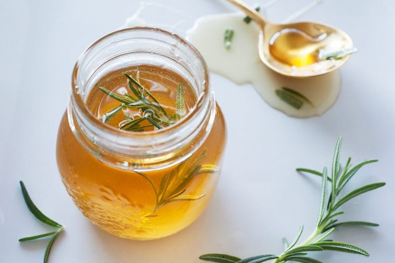 Using Rooting Hormone or Honey