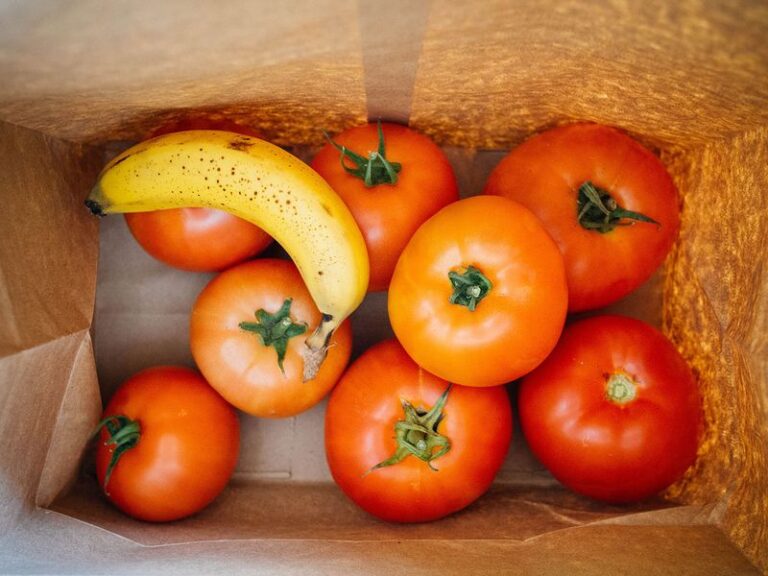 Your Tomatoes Slow Their Ripening in the September Heat — Here’s the One Pantry Ingredient That Speeds Them Up