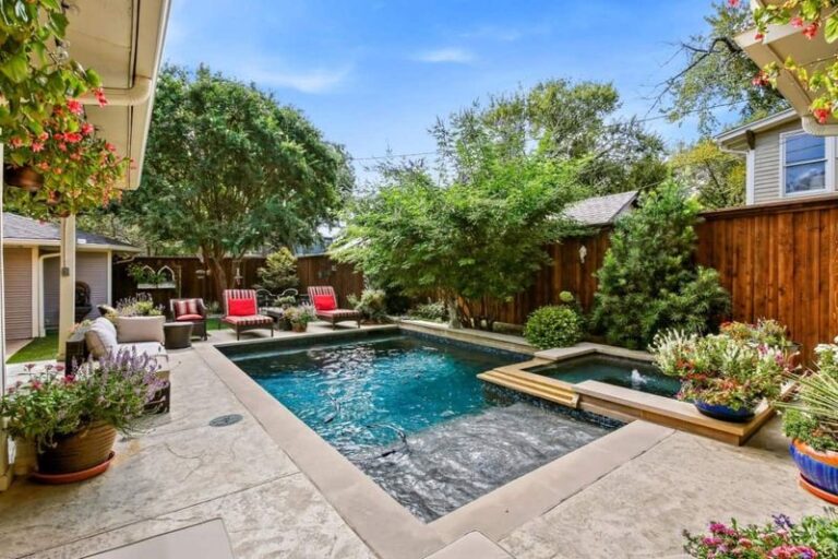 The Small California Backyard Ideas That Quietly Turn a Tight Yard Into a Retreat You Never Want to Leave