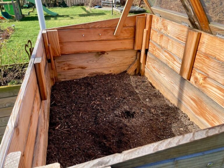 Your Raised Beds Keep Sinking Every Year, and Here’s How to Refill Them Without Starting Over