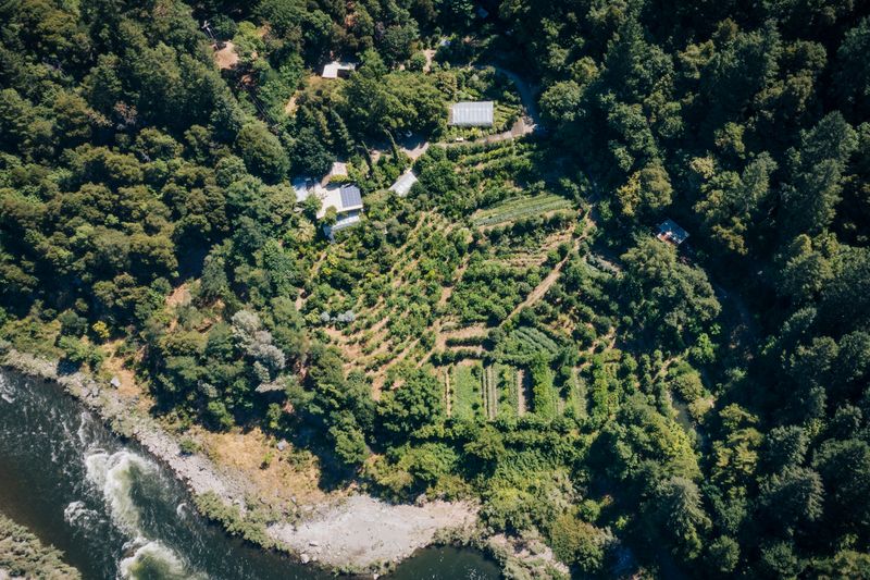 Rolling River Nursery